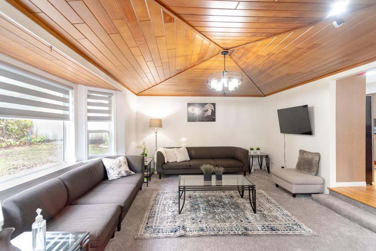 Spacious & Modern By The Beach White Rock Buitenkant foto