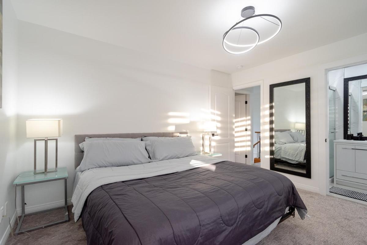 Spacious & Modern By The Beach White Rock Buitenkant foto